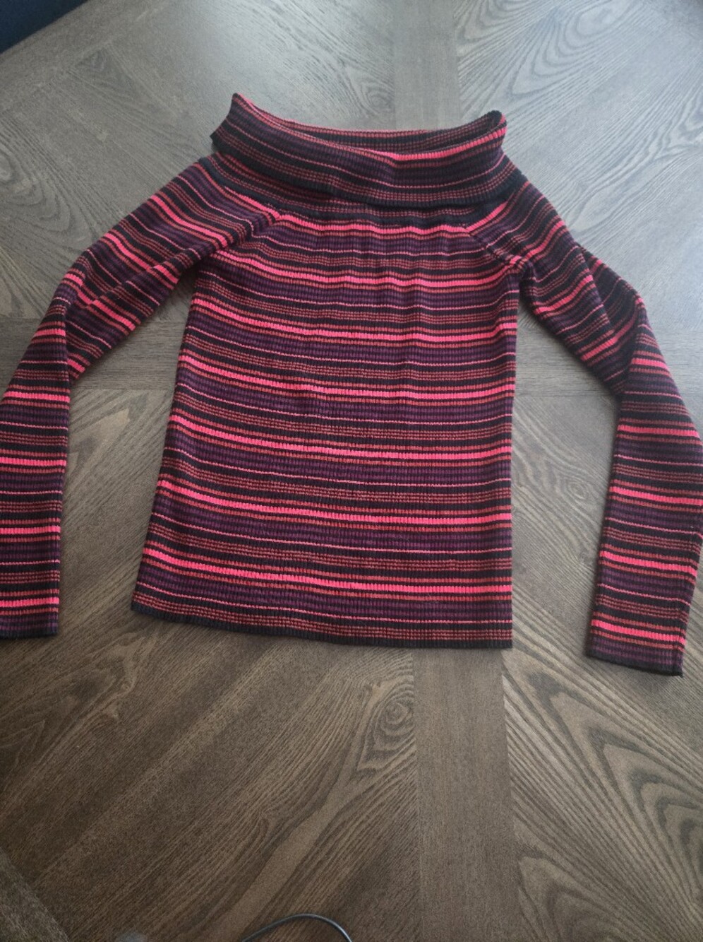 Forever 21 Striped Cowlnevk Sweater sz MEDIUM